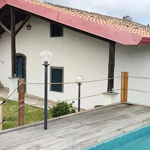 Peri Peri , Mascali Italie